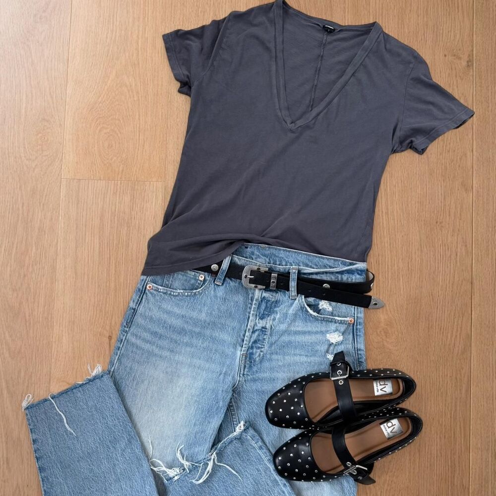 Monrow Gray V Neck Tee 100% Cotton Soft Casual Luxury Basic Top Small